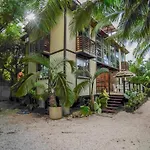 Cabana Urbana Familiar Con Piscina En Playa Del Carmen