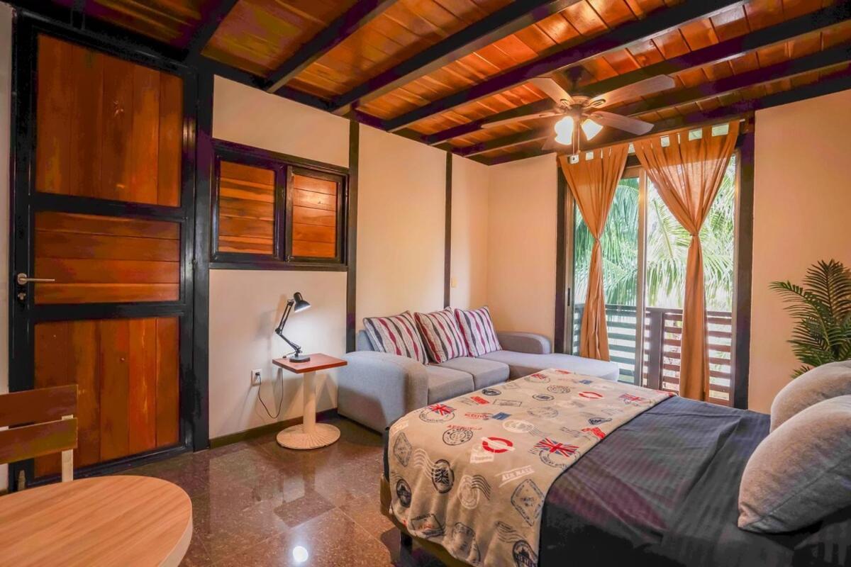 Urbana Familiar Con Piscina En * Playa del Carmen